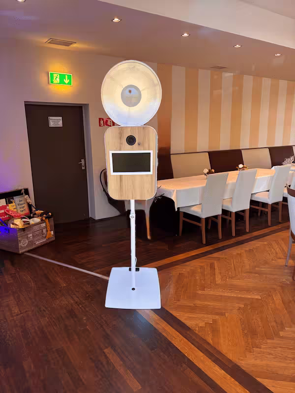 Fotobox Fotobox für Hochzeit Silberhochzeit Firmenfeier Geburtstag